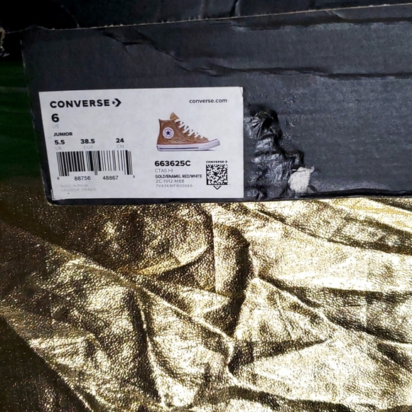 CONVERSE CTAS HI SZ 6 BOYS/8 WOMEN - Picture 8 of 9